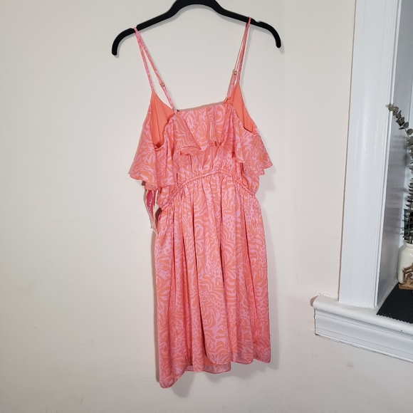 Lilly pulitzer NWT Size Small. Condition is New wi - Picture 4 of 7